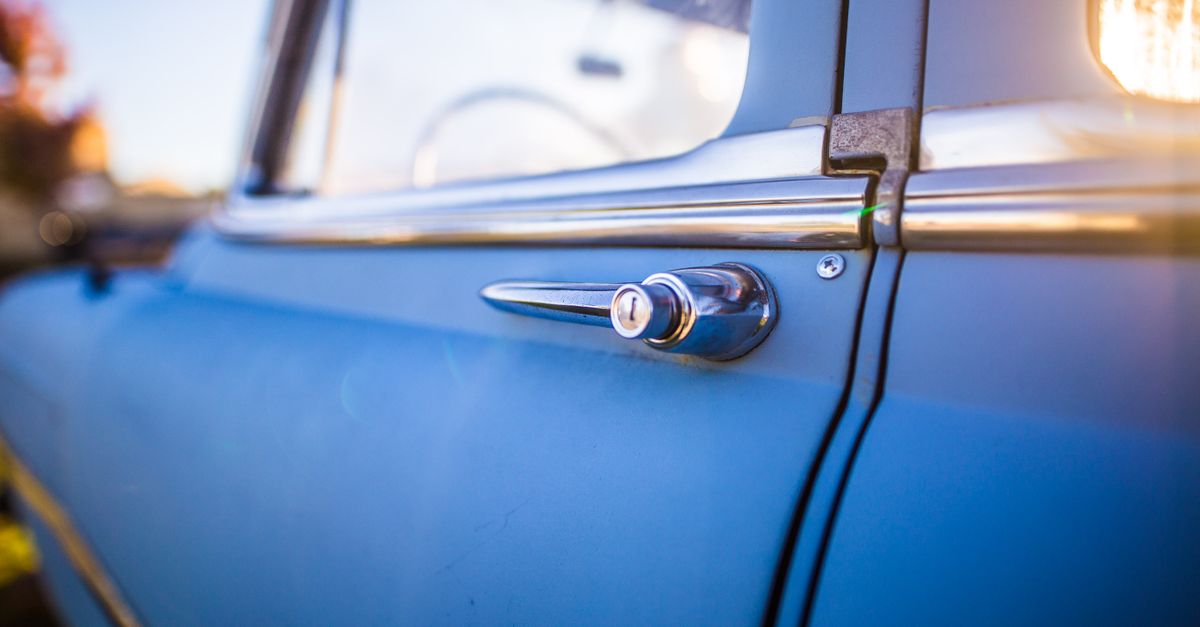Roadside Car Lockout Service: What Happens When You Call — New Paltz Locksmith